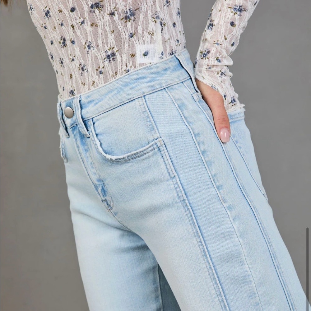 High Rise Barrel Light Blue Women's Jeans - Picture 5 of 5